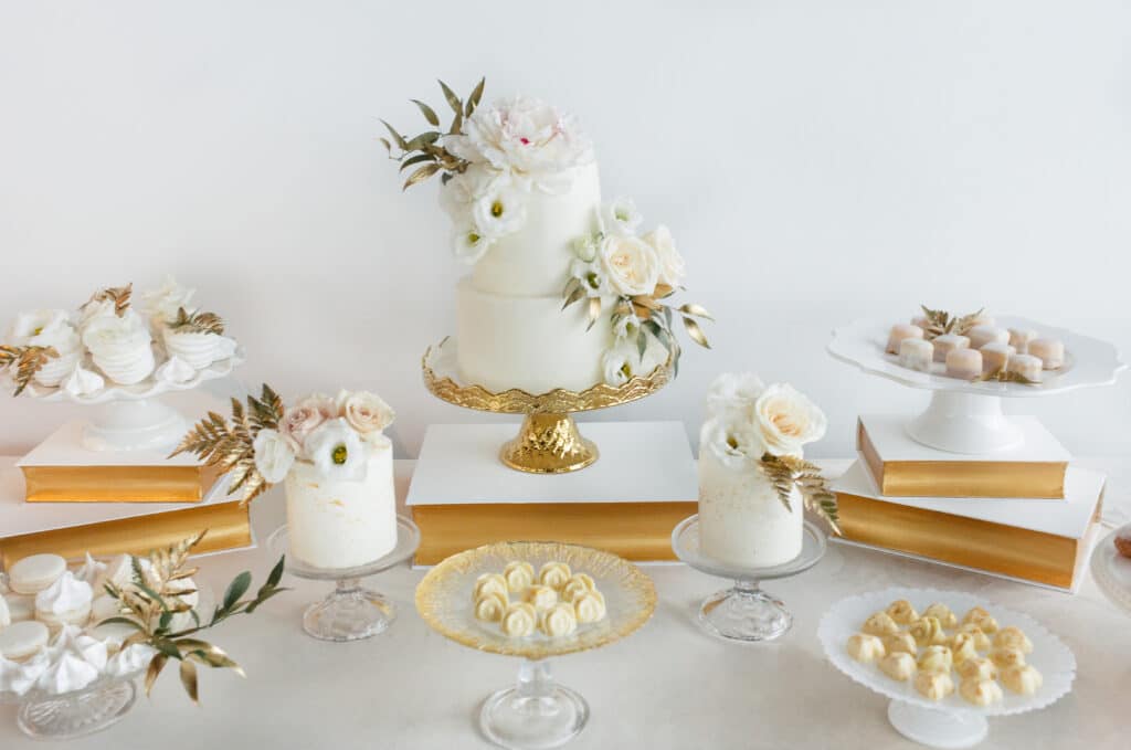 Cake Stands Lovely Luxe Rentals