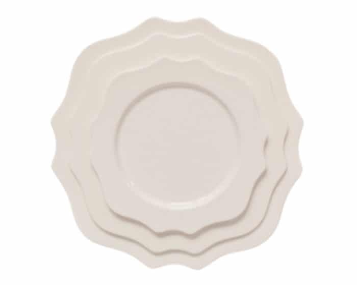 Dinnerware by Lovely Luxe Rentals